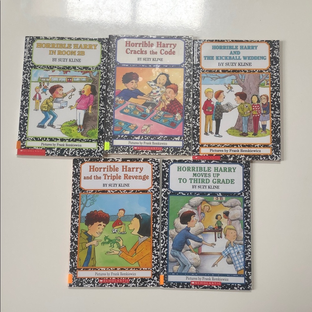 SET of 5 - Horrible Harry books